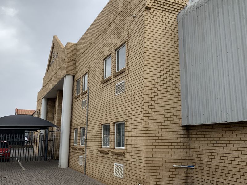 Warehouse to let in Spartan - Photo 5