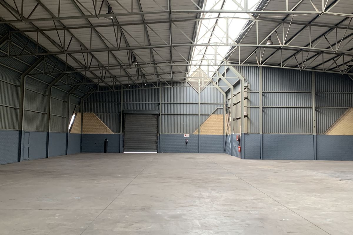 Warehouse to let in Spartan - Photo 2