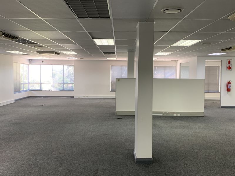 Warehouse  to let in Linbro Park - Photo 8