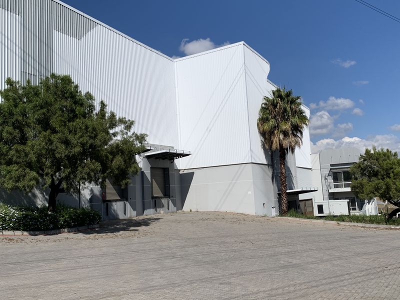 Warehouse  to let in Linbro Park - Photo 3