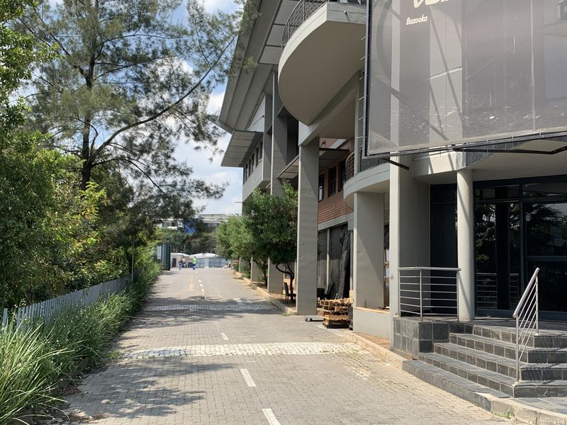 Warehouse to let in Longmeadow - Photo 7