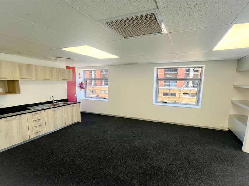 Office space to let in Melrose Arch - Photo 3