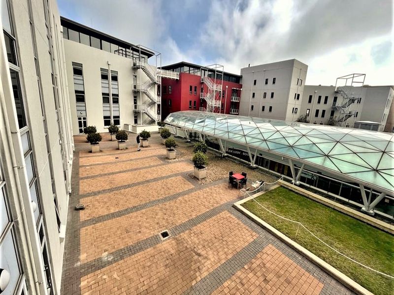 Office space to let in Melrose Arch - Photo 8