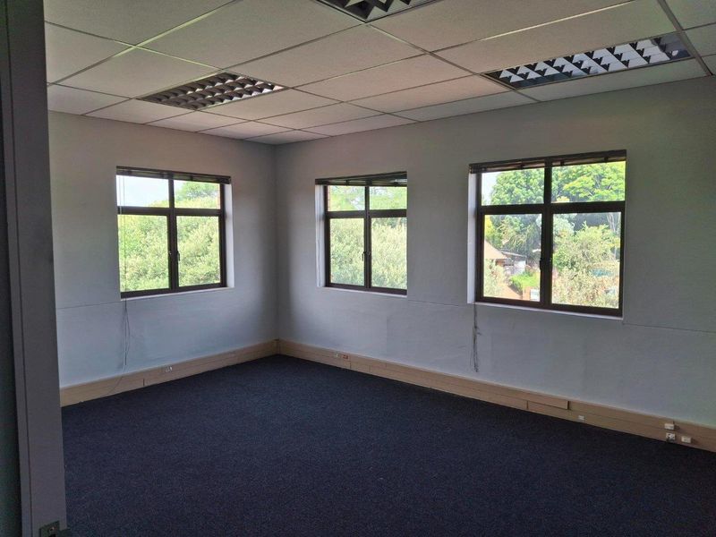 Atterbury Court - Beautifully Revamped Offices Available in the Heart of Faerie Glen! - Photo 10