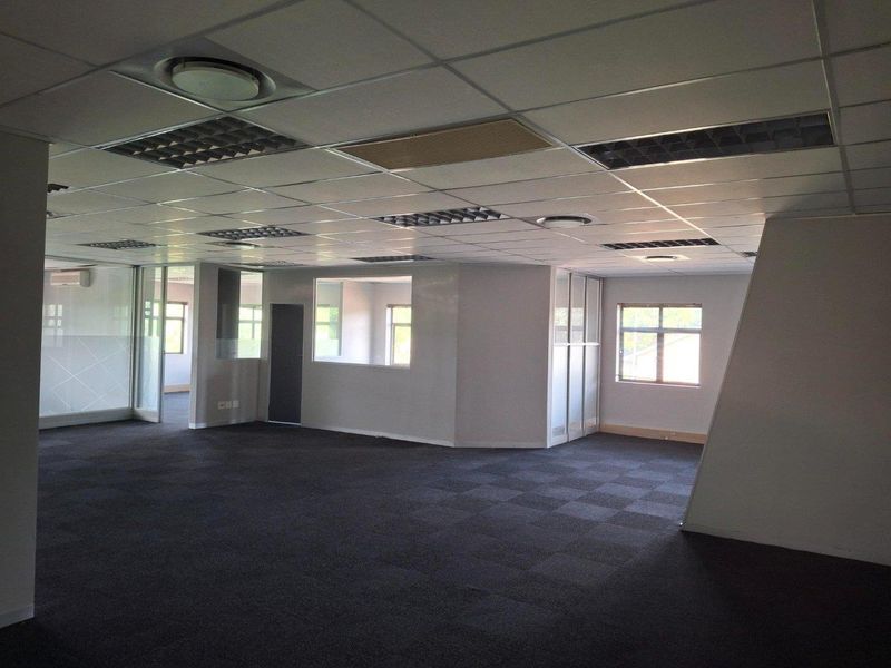 Atterbury Court - Beautifully Revamped Offices Available in the Heart of Faerie Glen! - Photo 6