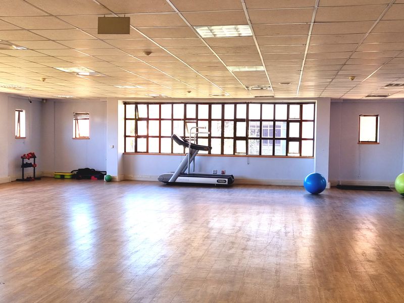 Office space to let in The Campus - Photo 5