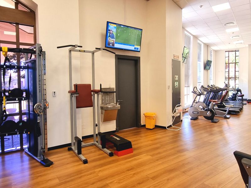 Office space to let in The Campus - Photo 3