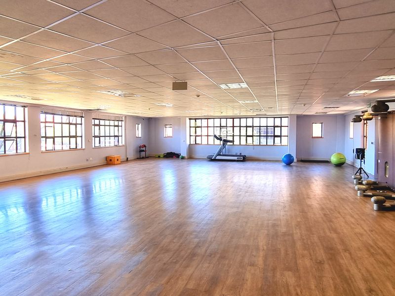 Office space to let in The Campus - Photo 6