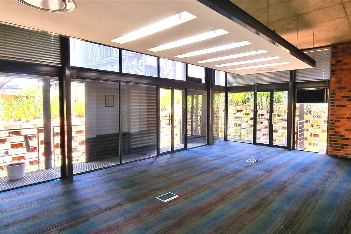 Ultra-Modern Office space to let in 4 Karen Street Lyme Park - Photo 2