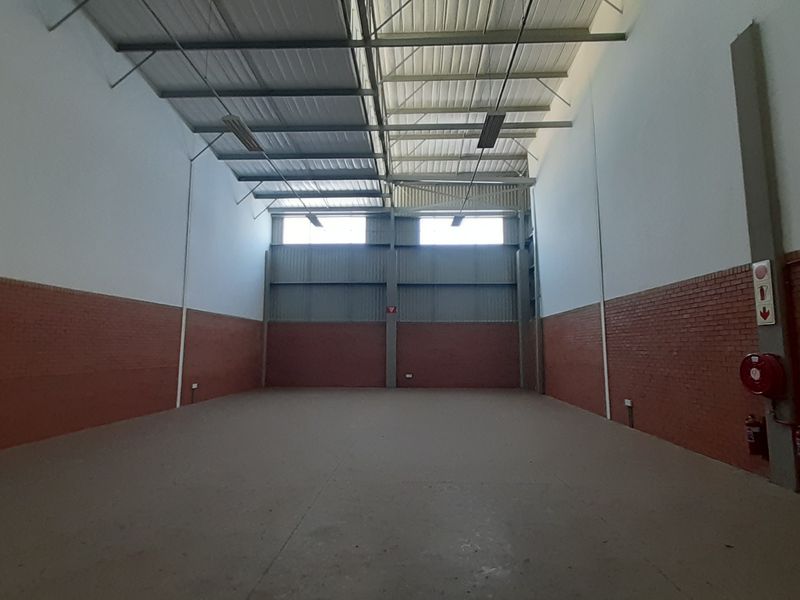 Warehouse to LET in Longlake - Photo 8