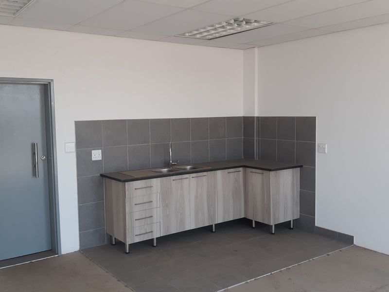 Warehouse to LET in Longlake - Photo 5