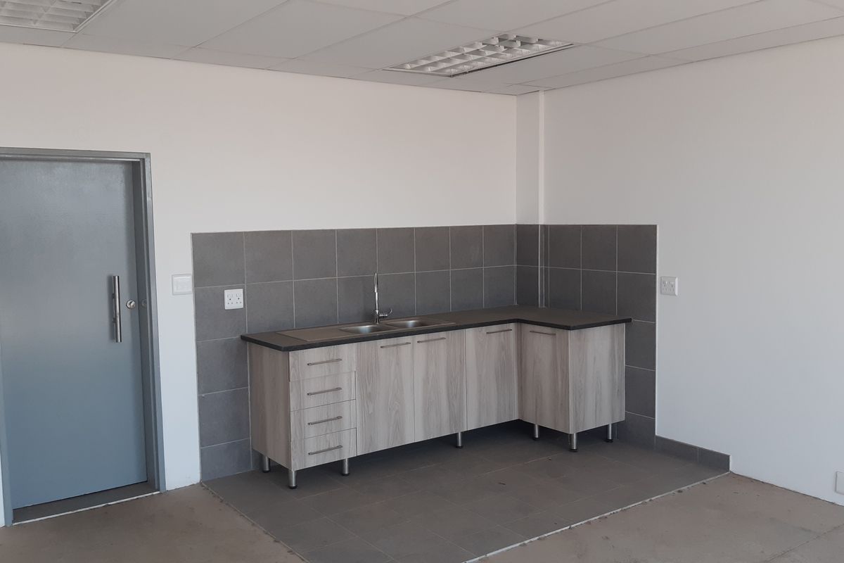 Warehouse to LET in Longlake - Photo 5