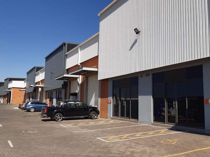 Warehouse to LET in Longlake - Photo 2