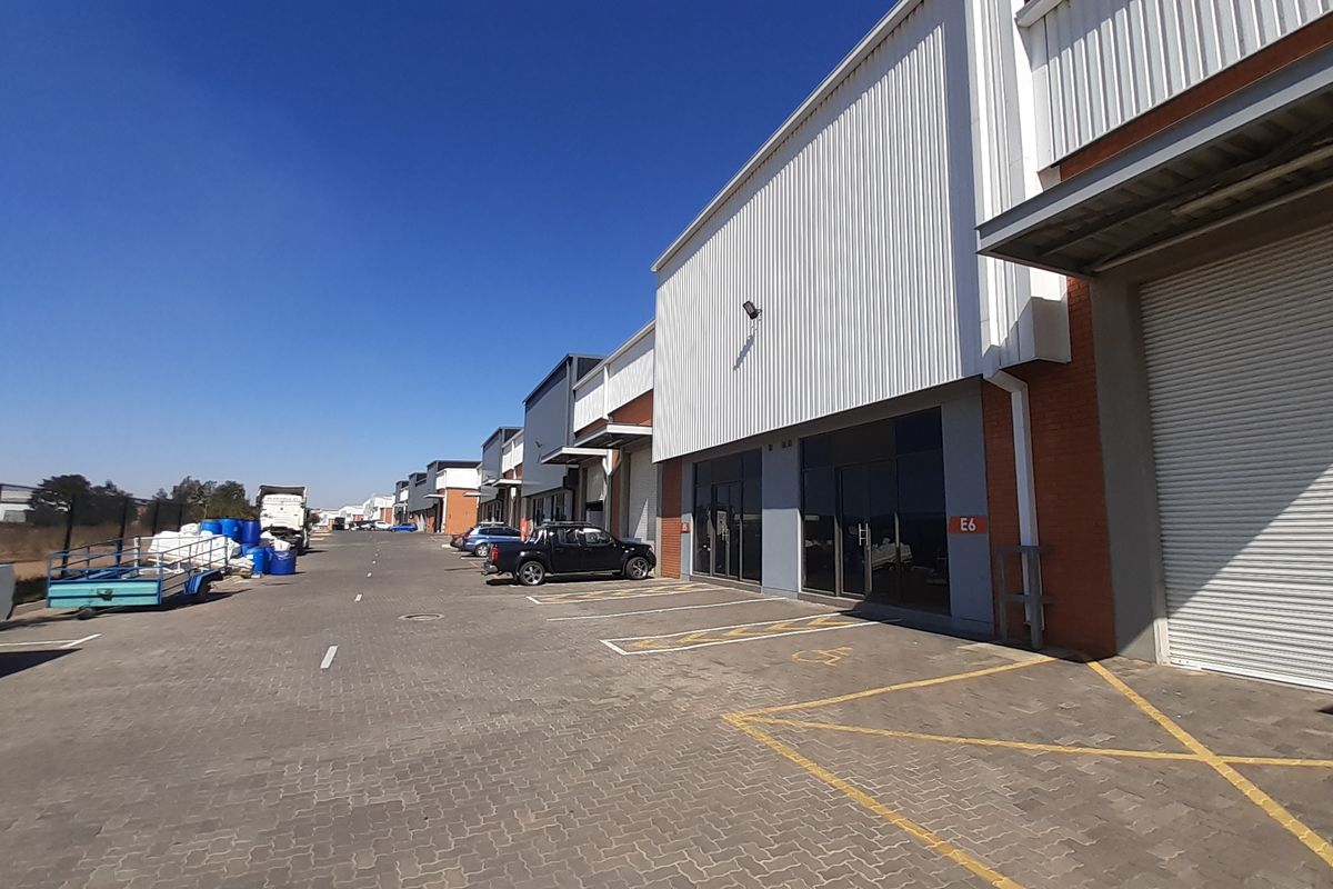 Warehouse to LET in Longlake - Photo 4