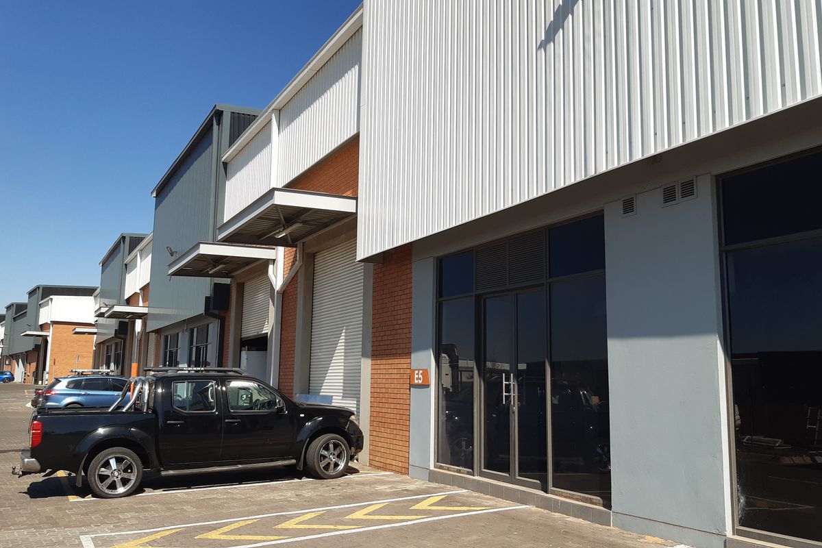 Warehouse to LET in Longlake - Photo 3