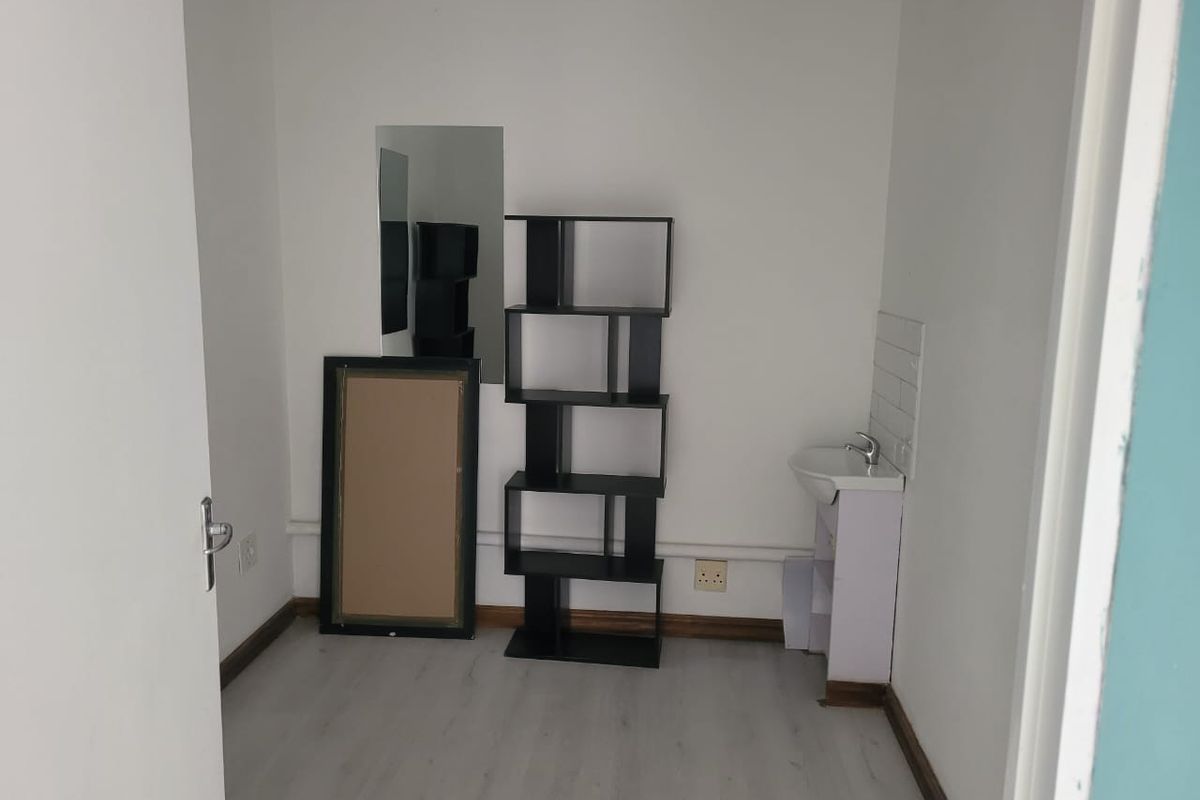 47m2 Retail space TO LET - Photo 4