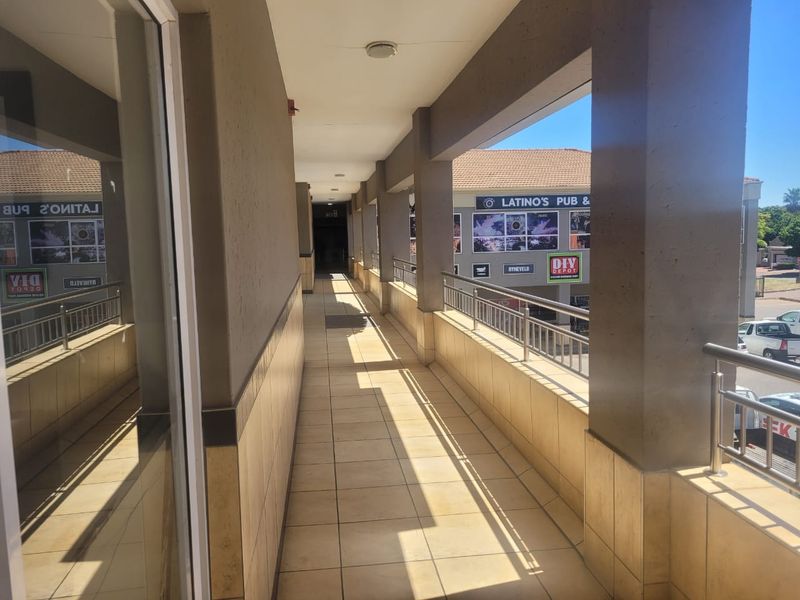 47m2 Retail space TO LET - Photo 7