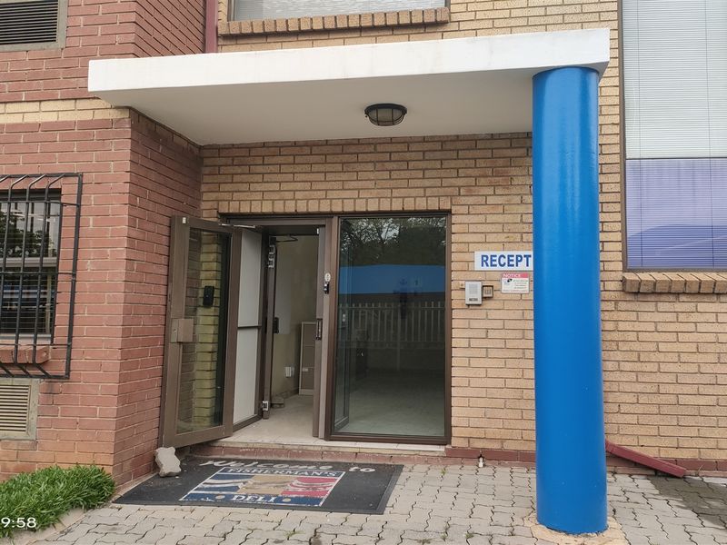 2842m2  Warehouse  - FOR SALE at R19 000 00000 plus vat - Photo 3