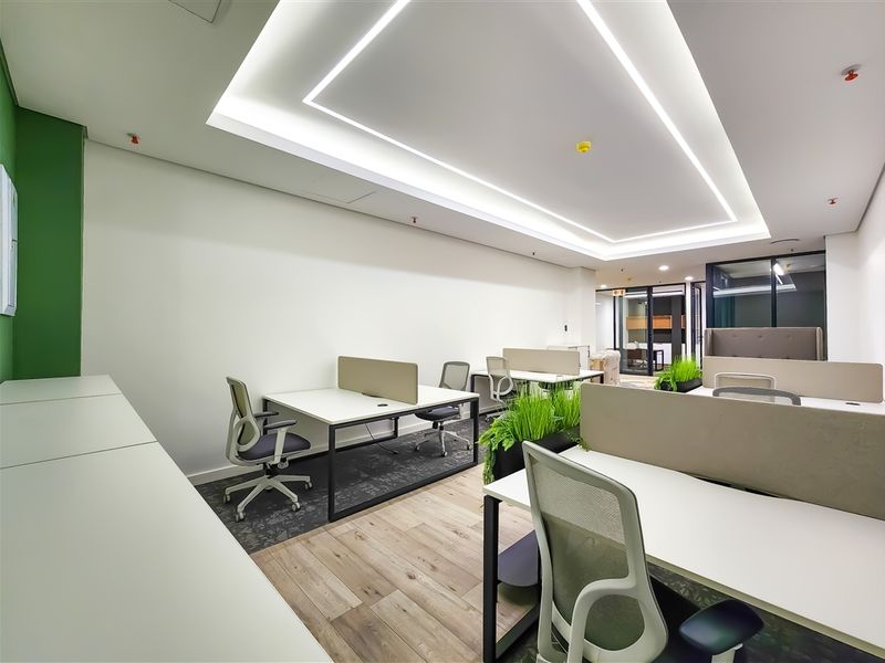 Modern Open Plan Office to Let in Dainfern Square - Photo 9