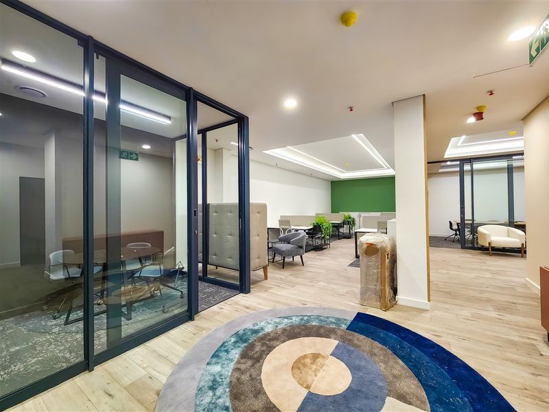 Modern Open Plan Office to Let in Dainfern Square - Photo 6