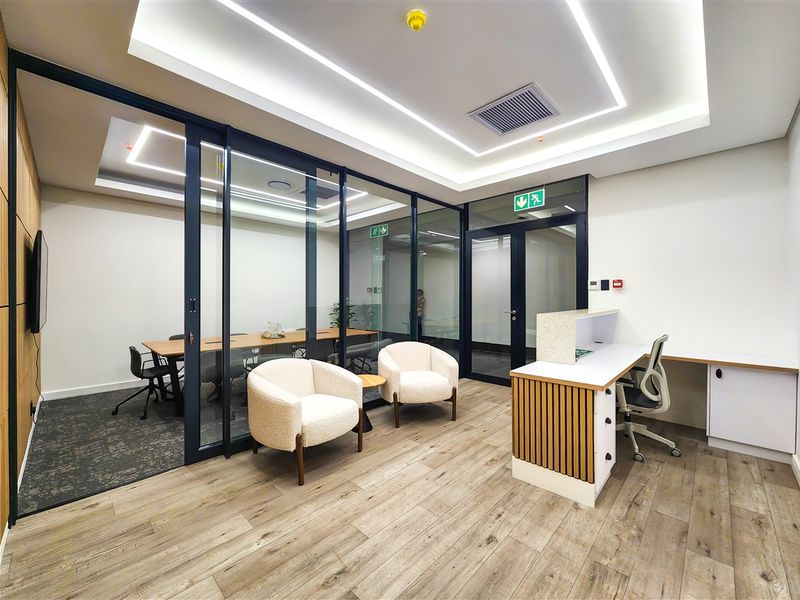 Modern Open Plan Office to Let in Dainfern Square - Photo 3