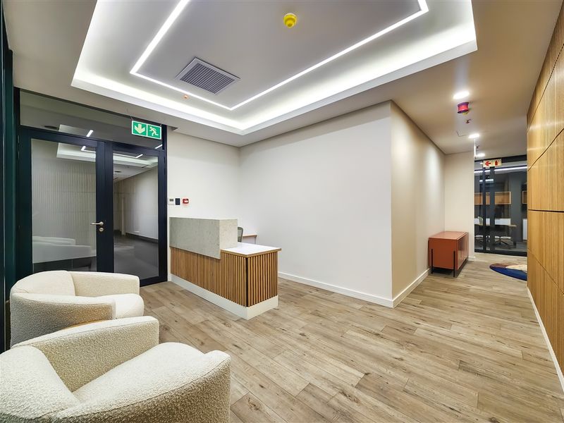 Modern Open Plan Office to Let in Dainfern Square - Photo 5