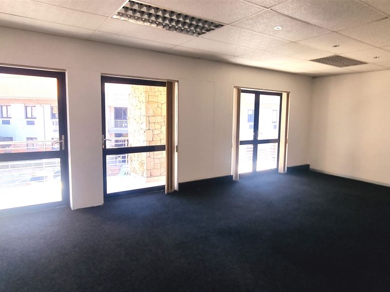 Office space to let in La Rocca Office Park - Photo 6