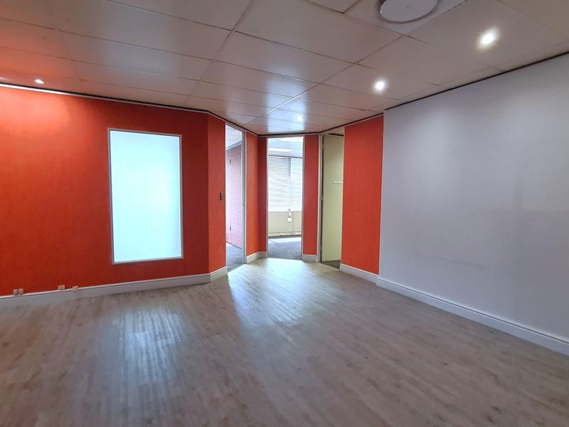 2 LONG STREET | CENTRAL & SECURE | AAA GRADE | CONVENIENT LOCATION - Photo 3