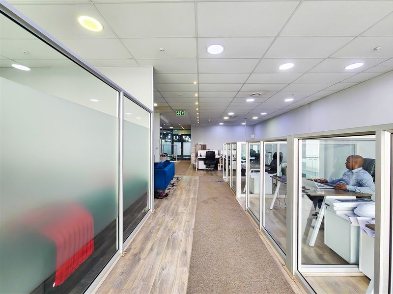 Energetic Working Environment - Photo 10