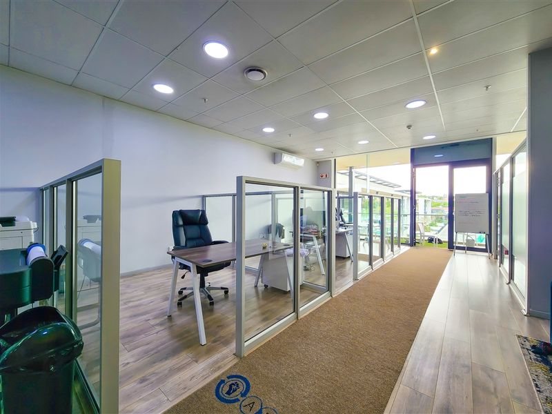 Energetic Working Environment - Photo 9