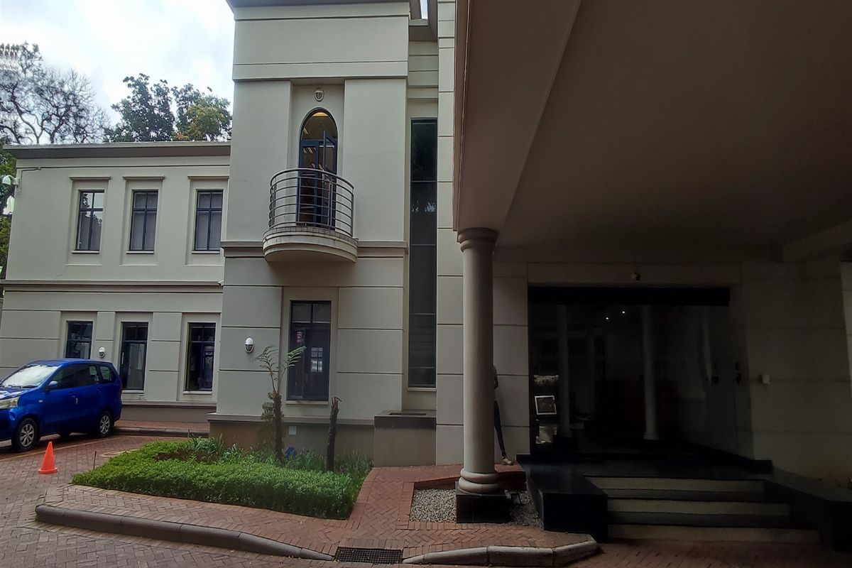 Offices to let in Illovo, Sandton - Photo 2