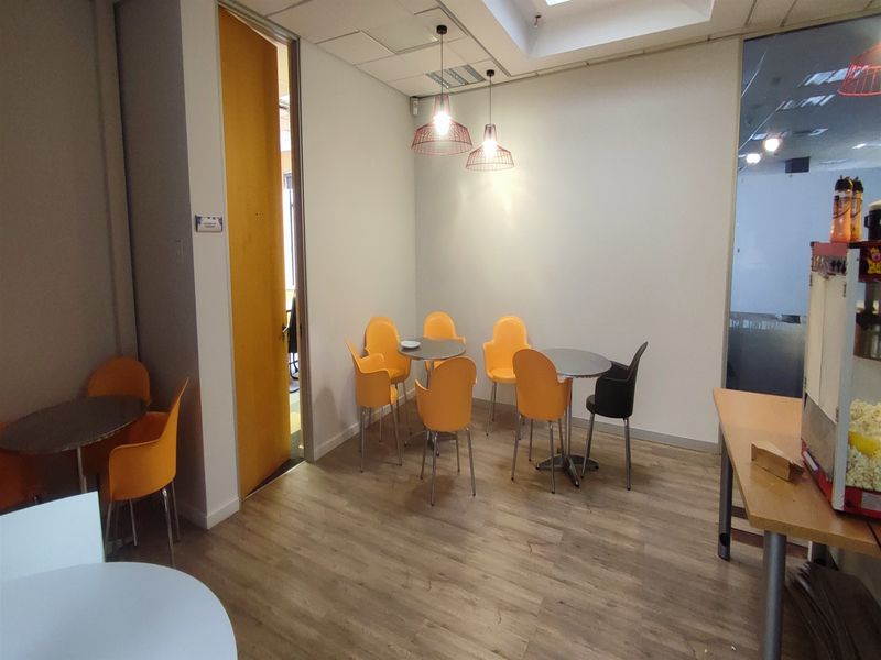 Offices to let in Illovo, Sandton - Photo 6