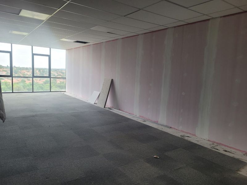 591m2 Office TO LET in Southdowns Ridge - Photo 7
