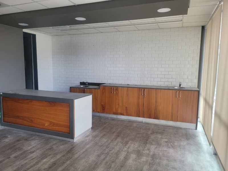 591m2 Office TO LET in Southdowns Ridge - Photo 3