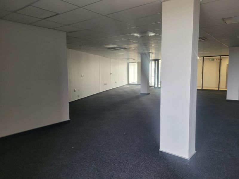 223m2 Office TO LET in Southdown Ridge - Photo 2