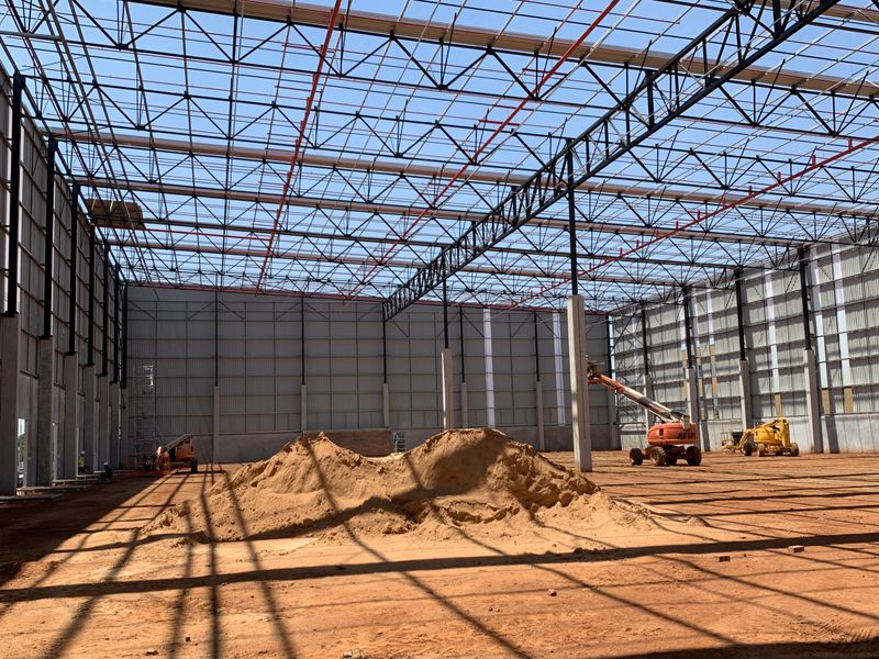 Warehouse to let in Pomona - Photo 8