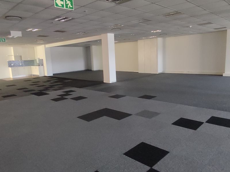 Office space to let in Rosebank - Photo 7