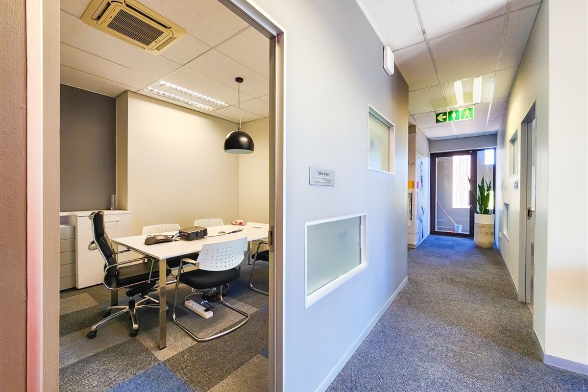 155m2 Ground Floor Office to Let in Cedar Tree Office Park - Photo 2