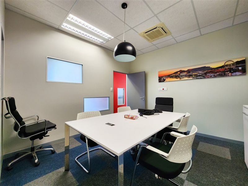 155m2 Ground Floor Office to Let in Cedar Tree Office Park - Photo 3