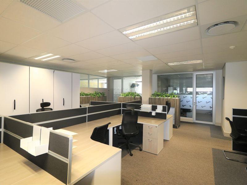 Furnished office space to let on the 1st floor of the Jindal building in Bryanston - Photo 5