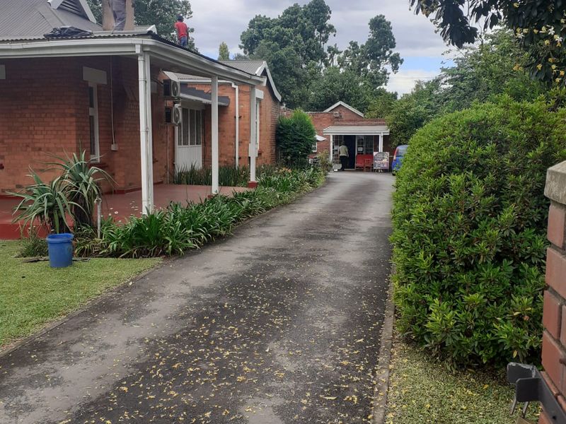 180sqm Office for rent at R19800-00 per month plus Vat - Photo 2