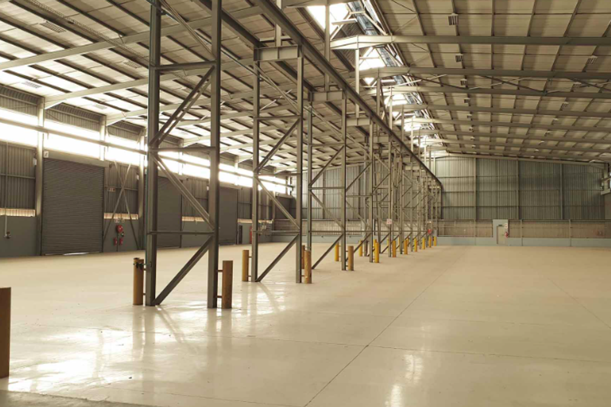 Warehouse to let in Longmeadow - Photo 5