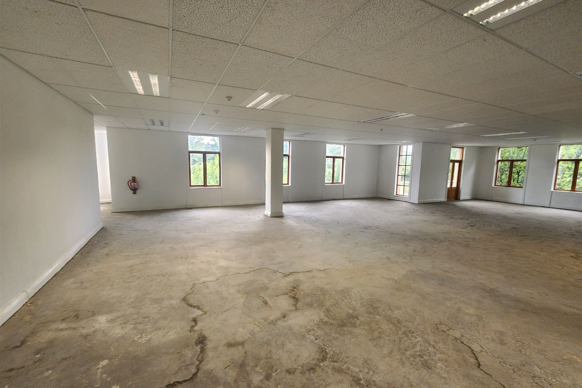 Office space to let in Strathavon, Sandton - Photo 4