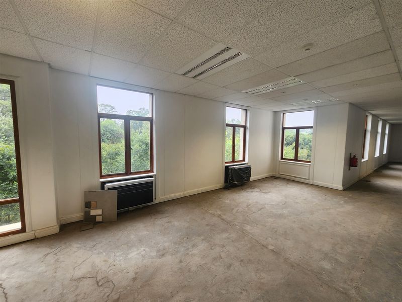 Office space to let in Strathavon, Sandton - Photo 6