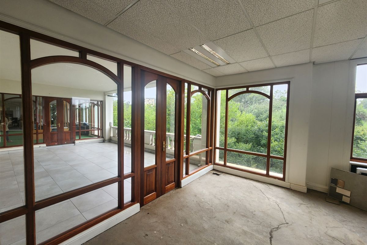 Office space to let in Strathavon, Sandton - Photo 5