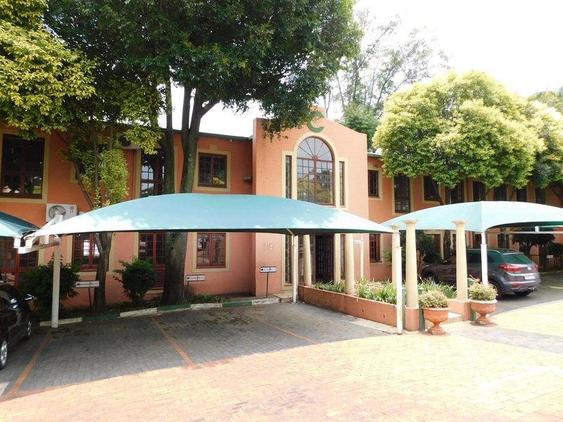 Move In Ready Ground Floor Offices To Rent Or To Purchase. - Photo 2