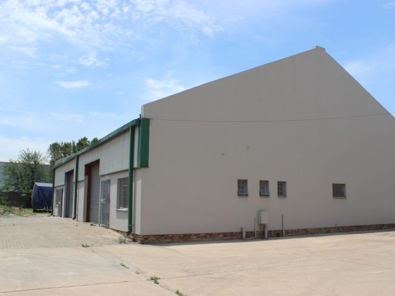 Commercial property for sale in Vanderbijlpark NW7. - Photo 6