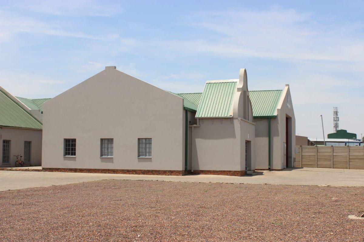 Commercial property for sale in Vanderbijlpark NW7. - Photo 4