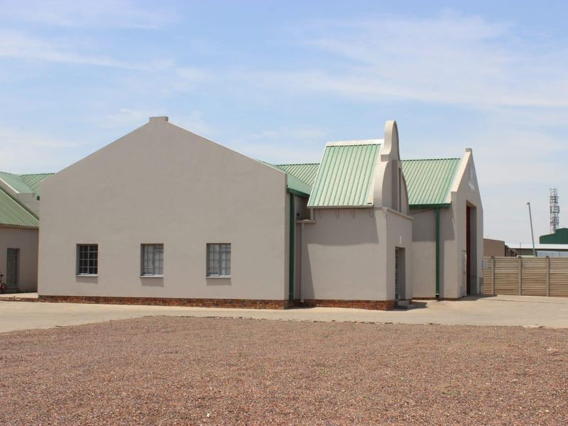 Commercial property for sale in Vanderbijlpark NW7. - Photo 4