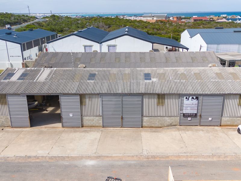 Prime positioned industrial unit - Photo 10